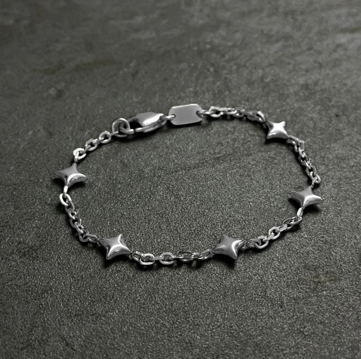 UrbanVault Star Bracelet